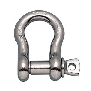 Anchor shackle with oversize screw pin